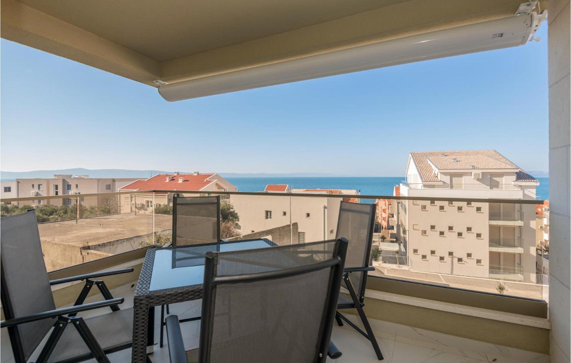 Stunning Apartment In Tucepi With Kitchen Dış mekan fotoğraf
